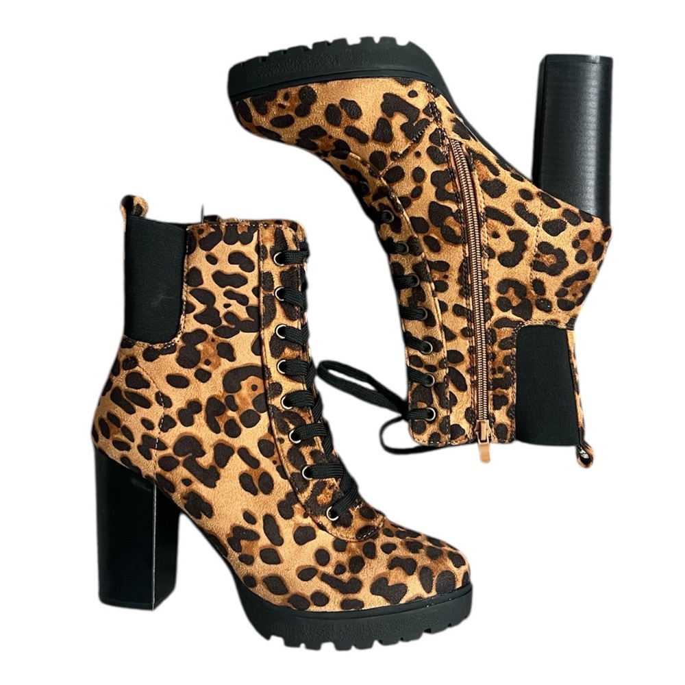 New Women’s Black Chunky Heel Combat Style High Top Booties Size 6